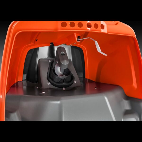HUSQVARNA RC 320Ts AWD ekskl. klippebord  - Image 10